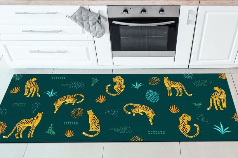 Escolha tapetes para cozinha que levem cor e alegria ao ambiente